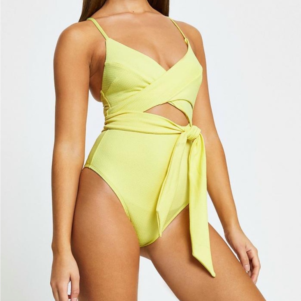✨🆕 River Island Tie Wrap One Piece Swimsuit